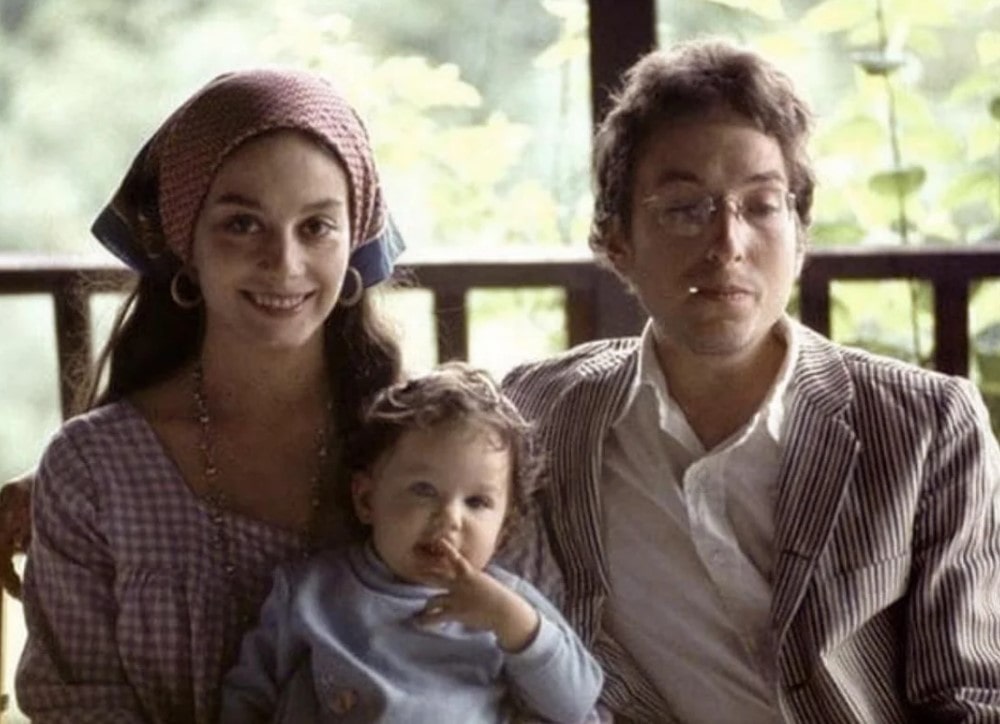 Anna Dylan: Everything You Should Know About Bob Dylan's Daughter